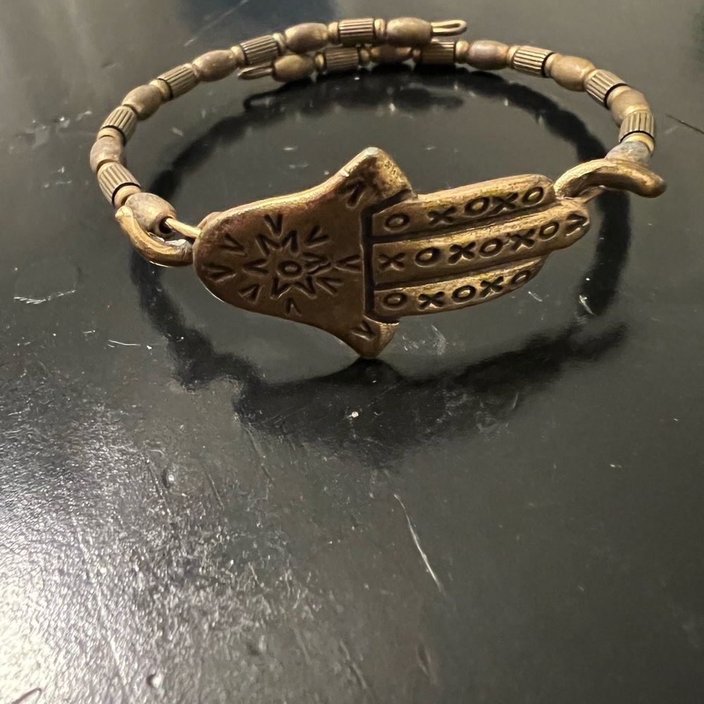 alex and ani hamsa bracelet gold